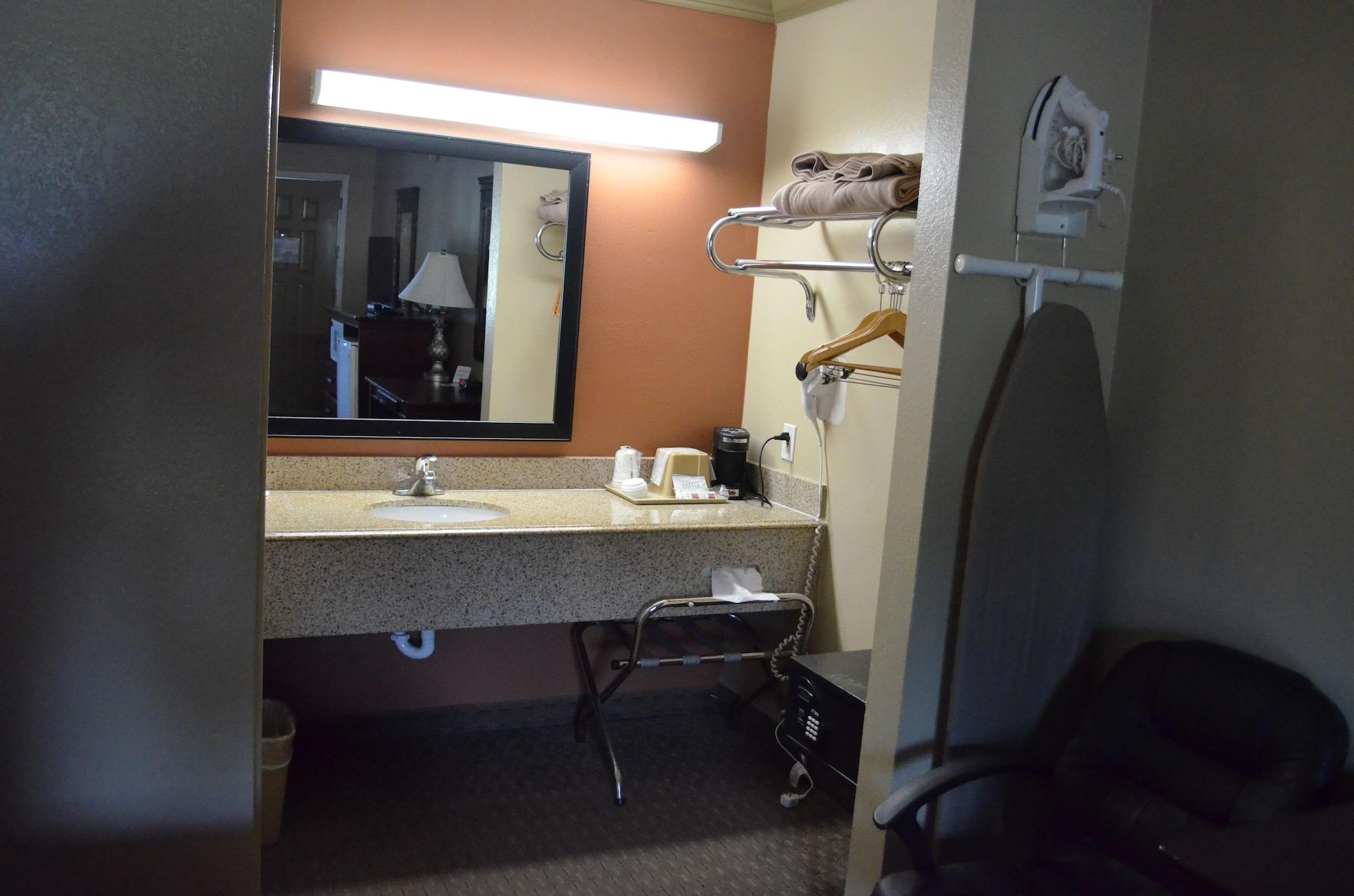 Hill Country Inn And Suite Copperas Cove Bagian luar foto