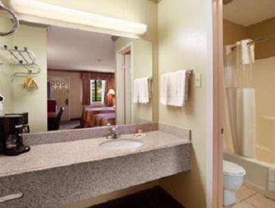 Hill Country Inn And Suite Copperas Cove Bagian luar foto