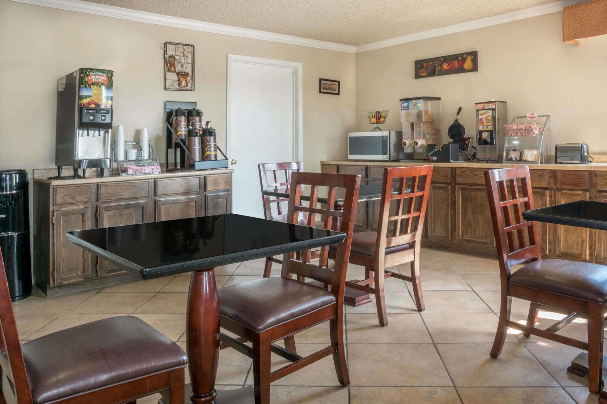 Hill Country Inn And Suite Copperas Cove Bagian luar foto